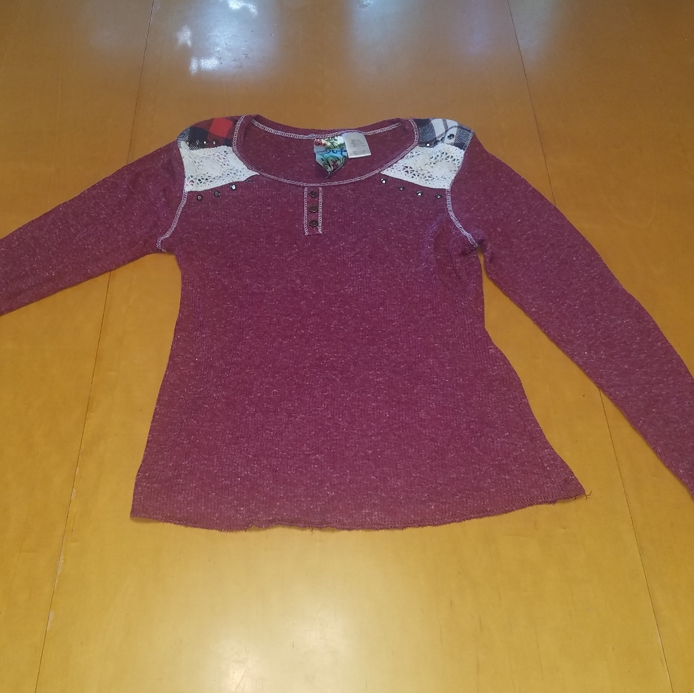 Kyut Top. Lace, Plaid And Stud Accents